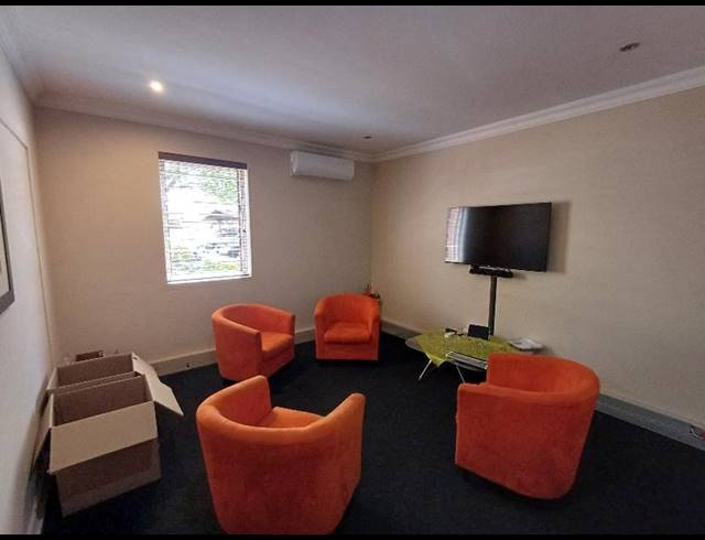 BUSINESS FOR SALE IN DIE HOEWES